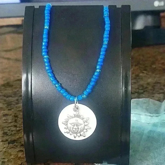 Blue Beaded mother of pearl sun necklace - Picture 1 of 4